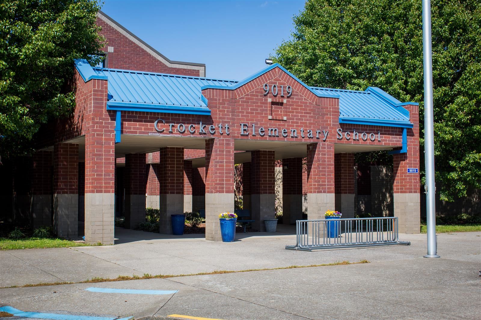 Crockett Building Exterior
